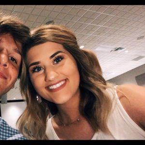 Meet your Posher, Hailey